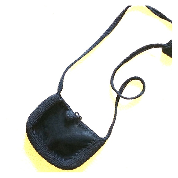 Small leather crossover bag - Picture 2 of 5